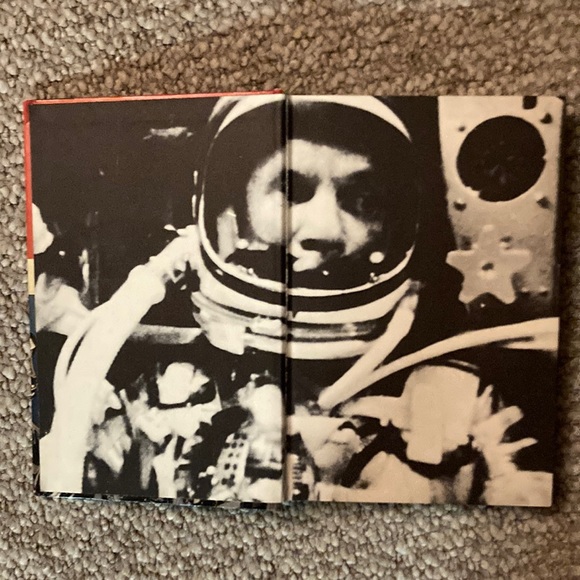 Americans into Orbit- Landmark Books - Picture 2 of 4